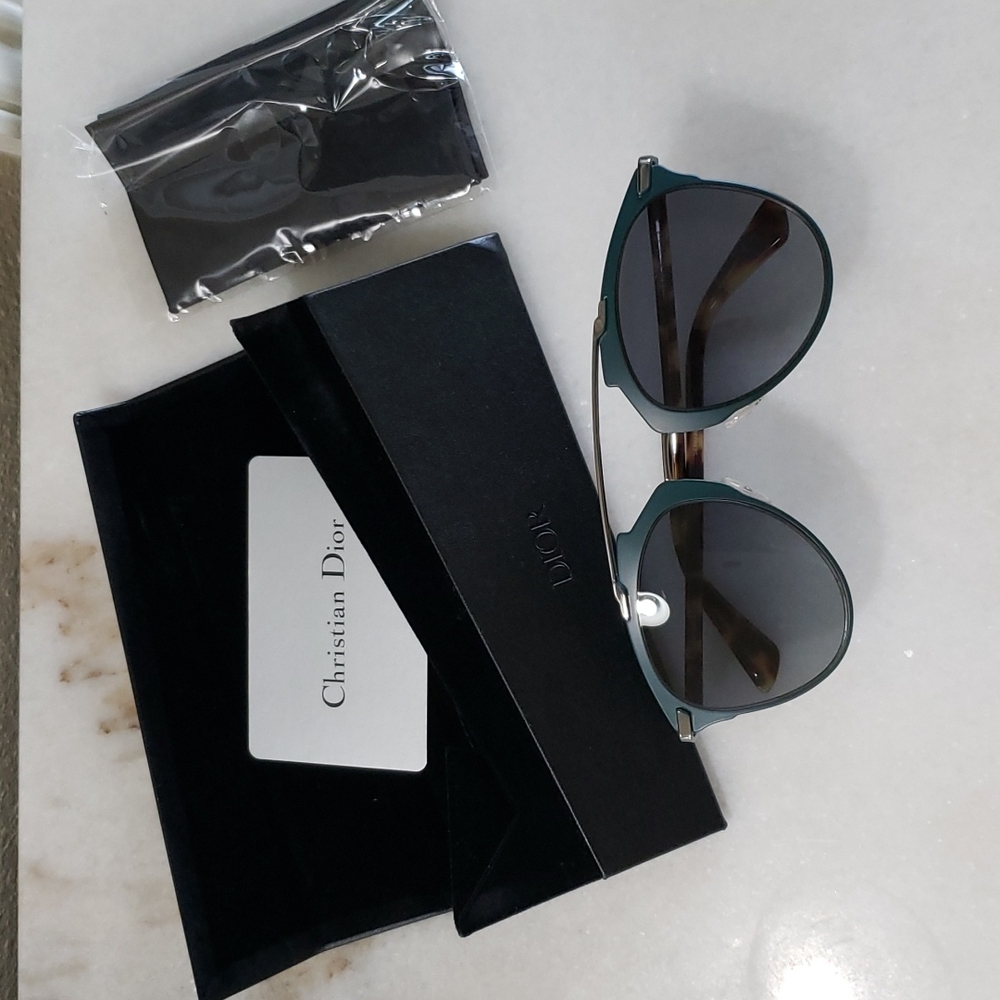 Dior sunglasses new